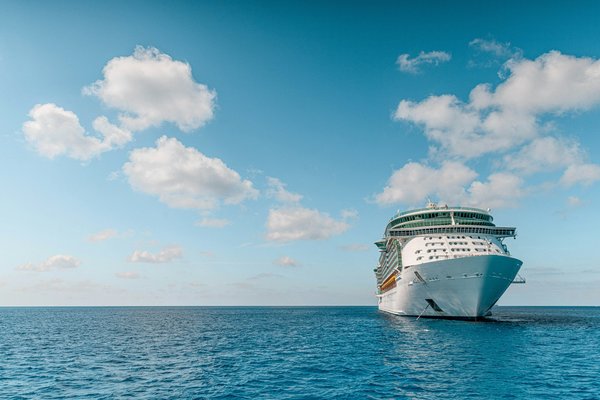 Comment organiser une croisière le long de la côte amalfitaine, Italie?